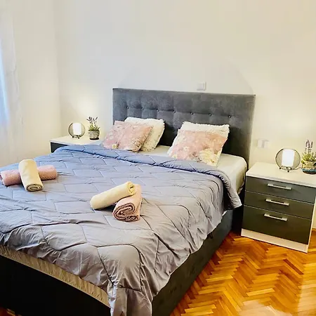 Apartment Dalmatia Kastela